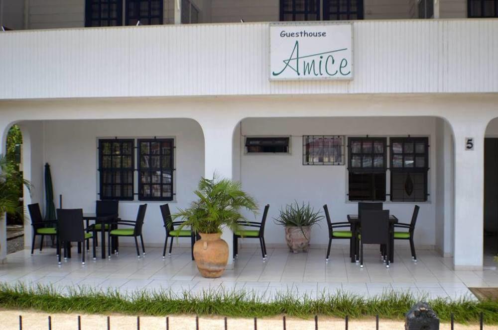 Guesthouse Amice Paramaribo Exterior photo
